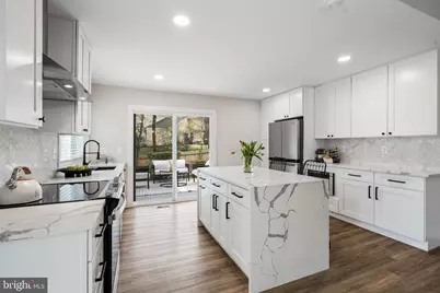 218 Penny Lane, Sterling, VA 20164 - Photo 11