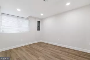 218 Penny Ln, Sterling, VA 20164 - Photo 25