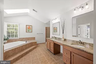 20338 Fishers Island Ct, Ashburn, VA 20147 - Photo 29