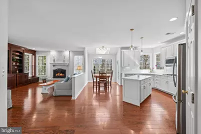 20338 Fishers Island Court, Ashburn, VA 20147 - Photo 9