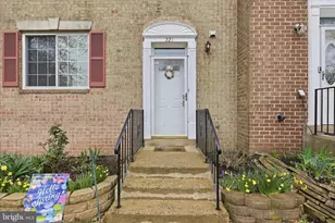 221 Beacon Dr, Sterling, VA 20164 - Photo 11