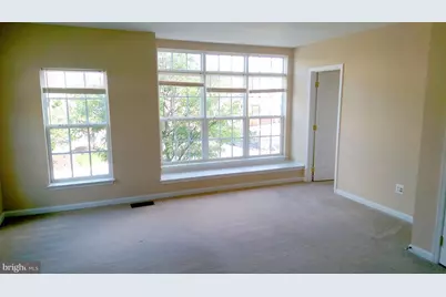 19263 Winmeade Drive, Leesburg, VA 20176 - Photo 7