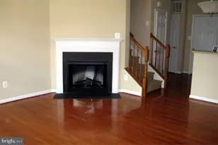 19263 Winmeade Dr, Leesburg, VA 20176 - Photo 3