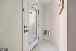 1400 Ribbon Limestone Terrace SE, Leesburg, VA 20175 - Photo 29
