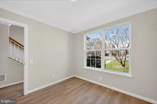 25484 Amber Gate Terrace, Chantilly, VA 20152 - Photo 7