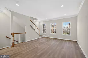 25484 Amber Gate Terrace, Chantilly, VA 20152 - Photo 9