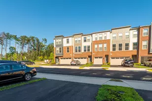 42409 Dogwood Square, Sterling, VA 20166 - Photo 5