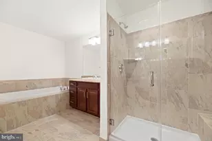 42409 Dogwood Square, Sterling, VA 20166 - Photo 29