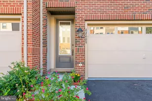 42409 Dogwood Square, Sterling, VA 20166 - Photo 1
