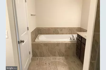 42409 Dogwood Square, Sterling, VA 20166 - Photo 11