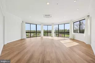 19400 Lansdowne Woods Blvd, Leesburg, VA 20176 - Photo 5