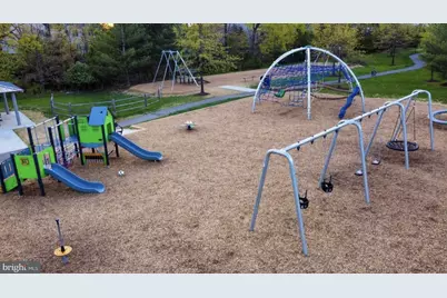 43295 Fieldsview Court, Leesburg, VA 20176 - Photo 17