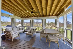 15615 Whispering Knoll Ct, Hillsboro, VA 20132 - Photo 9