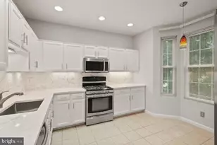 46608 Drysdale Terrace, Sterling, VA 20165 - Photo 9