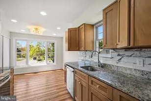 10217 McKean Ct, Great Falls, VA 22066 - Photo 13