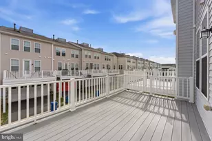 42396 Benfold Square, Brambleton, VA 20148 - Photo 29