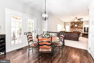 20855 Blythwood Ct, Ashburn, VA 20147 - Photo 11