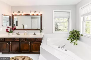 20855 Blythwood Ct, Ashburn, VA 20147 - Photo 39