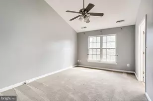 25242 Dunvegan Square, Chantilly, VA 20152 - Photo 15