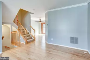 25242 Dunvegan Square, Chantilly, VA 20152 - Photo 11