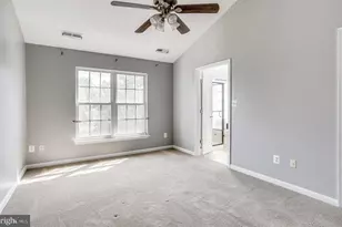 25242 Dunvegan Square, Chantilly, VA 20152 - Photo 17