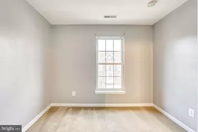 25242 Dunvegan Square, Chantilly, VA 20152 - Photo 23