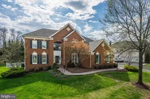 20251 Kiawah Island Dr, Ashburn, VA 20147 - Photo 1