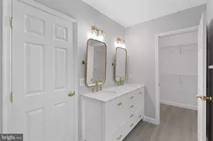 21850 Locomotive Terrace, Sterling, VA 20166 - Photo 25