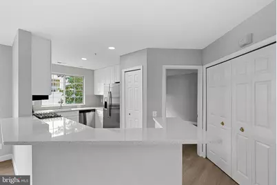 21850 Locomotive Terrace #202, Sterling, VA 20166 - Photo 15