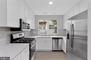 21850 Locomotive Terrace, Sterling, VA 20166 - Photo 13