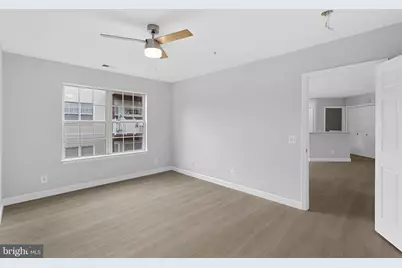 21850 Locomotive Terrace #202, Sterling, VA 20166 - Photo 23