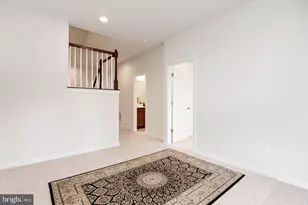 42482 Dogwood Glen Square, Sterling, VA 20166 - Photo 3