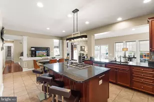 25831 Rawley Springs Dr, Chantilly, VA 20152 - Photo 13