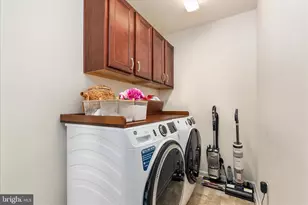 16771 Evening Star Dr, Round Hill, VA 20141 - Photo 9