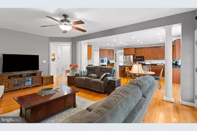 25758 S Village Drive, Chantilly, VA 20152 - Photo 19