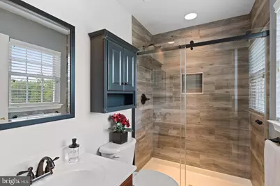 25758 S Village Drive, Chantilly, VA 20152 - Photo 41