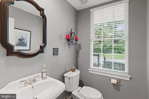 25758 S Village Dr, Chantilly, VA 20152 - Photo 21