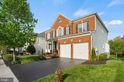 25758 S Village Drive, Chantilly, VA 20152 - Photo 3
