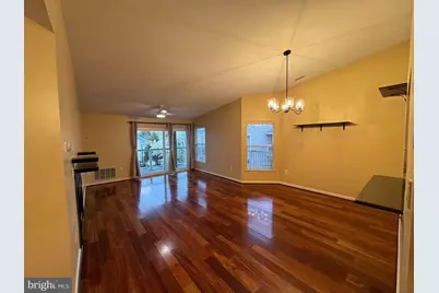 44118 Natalie Terrace #302, Ashburn, VA 20147 - Photo 3