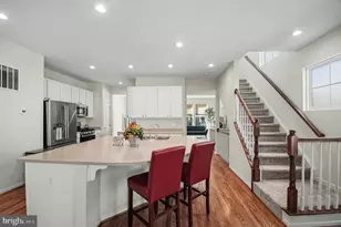 42464 Regal Wood Dr, Brambleton, VA 20148 - Photo 5