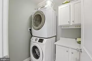 22826 Courtland Park Dr, Brambleton, VA 20148 - Photo 39