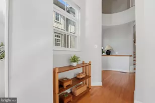 22826 Courtland Park Dr, Brambleton, VA 20148 - Photo 7