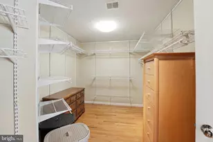 22826 Courtland Park Dr, Brambleton, VA 20148 - Photo 33