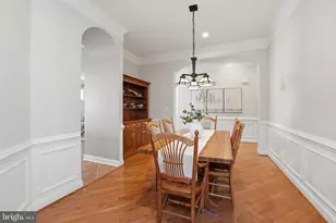 22826 Courtland Park Dr, Brambleton, VA 20148 - Photo 11