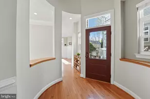 22826 Courtland Park Dr, Brambleton, VA 20148 - Photo 5