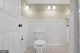 22826 Courtland Park Dr, Brambleton, VA 20148 - Photo 59