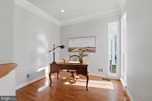 22826 Courtland Park Dr, Brambleton, VA 20148 - Photo 9