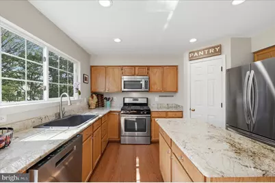 816 Bellview Court NE, Leesburg, VA 20176 - Photo 13