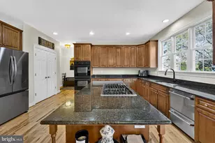 42758 Glenside Dr, Brambleton, VA 20148 - Photo 33