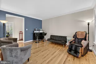 42758 Glenside Dr, Brambleton, VA 20148 - Photo 9